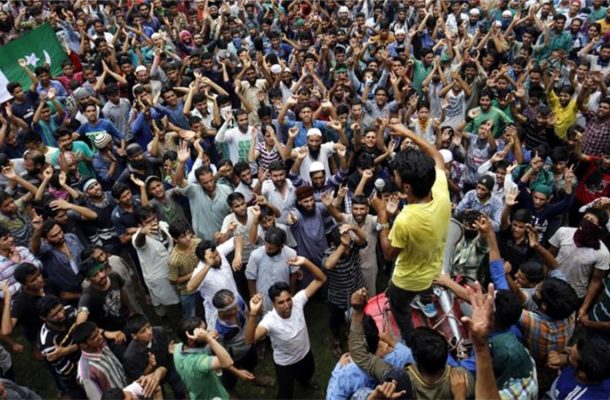 Five killed in fresh Kashmir clashes