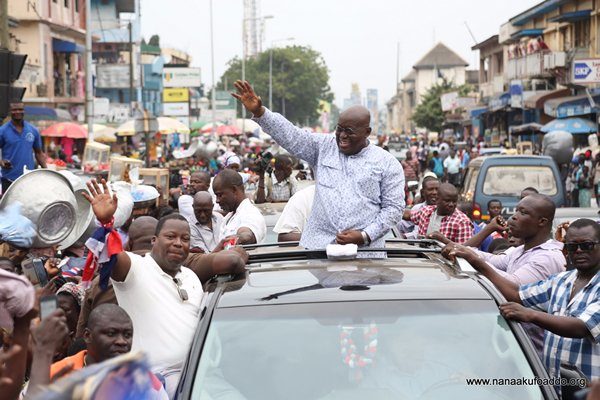 Akufo-Addo shakes Accra’s central business district