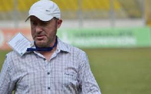Hearts deny links to Bechem United coach