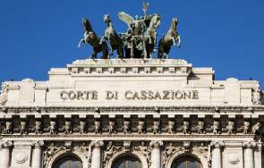 Italy Supreme Court okays masturbating in public