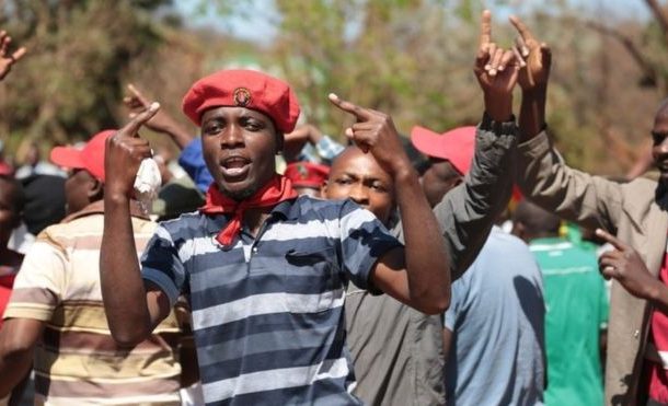 Robert Mugabe lambasts Zimbabwe judges over protests