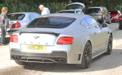 Man U star Phil Jones turns up for training in new customized £200,000 Bentley (photos)