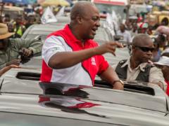 Prez Mahama’s Attractiveness…Will Keep Him In The Seat For The Next 4 Yrs!
