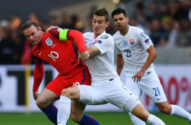 Wayne Rooney: England captain defends role after Slovakia win