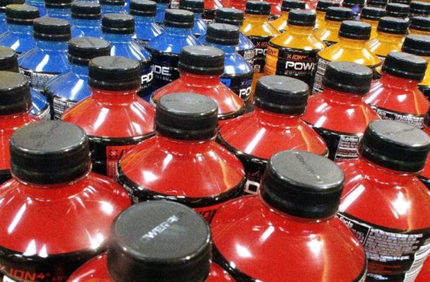WHO urges countries to raise taxes on sugary drinks