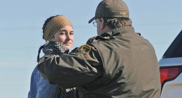 US actress arrested at pipeline protest