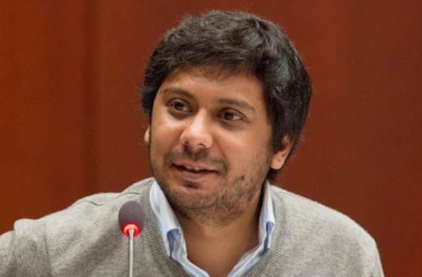 Pakistan: Prominent journalist barred from leaving the country