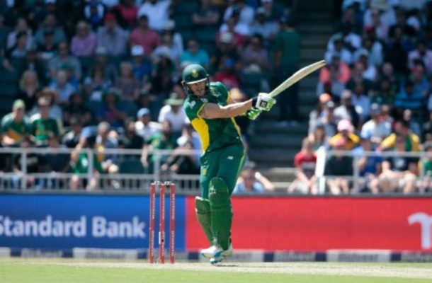 Du Plessis hits century for South Africa after injury