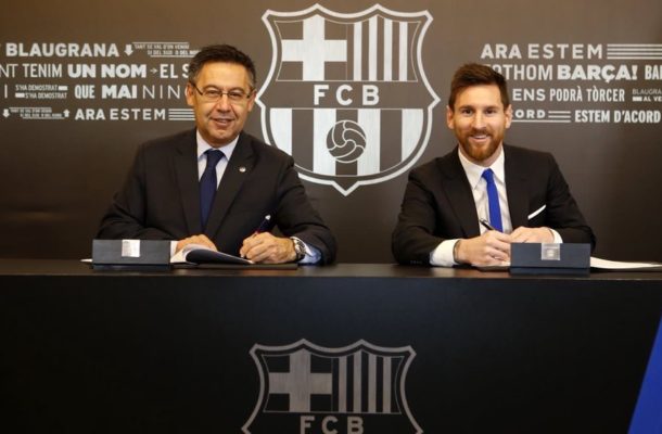 Breaking: Lionel Messi extends his contract with Barca until 2021