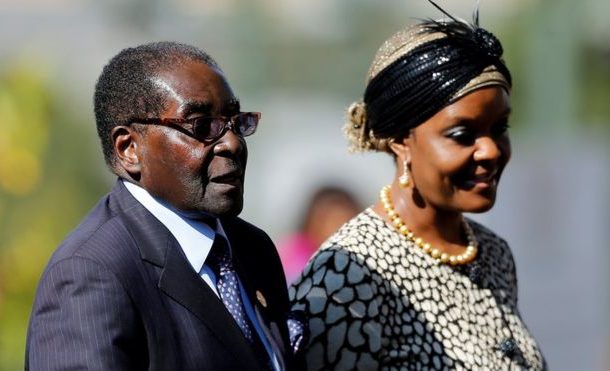 Zimbabwe latest: Mugabe 'let wife Grace usurp power'