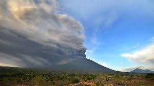 Bali volcano: Non-evacuees may be forced to leave area