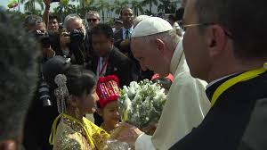Pope in Myanmar: Francis starts trip with army talks