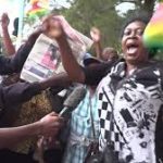 Zimbabwe crowds rejoice as they demand end to Mugabe rule