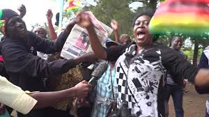 Zimbabwe crowds rejoice as they demand end to Mugabe rule
