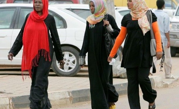 Sudan women in trousers: No indecency charges