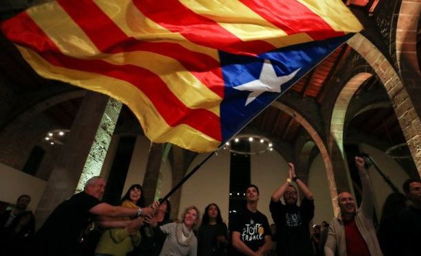 Catalonia election: Separatist parties keep their majority