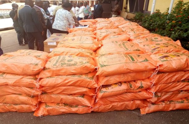 Duncan Williams makes Christmas donation worth GHC7000  to Kumasi central prison