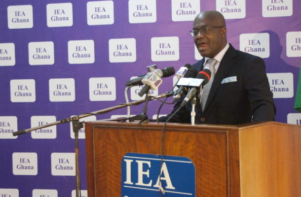 Review oil contracts with extractive firms — IEA