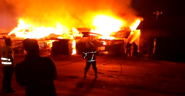 PHOTOS: Fire guts Kumasi market, millions of cedis lost