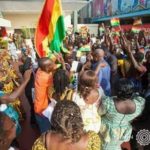 PHOTOS: Massive Ghanaian crowd receive Mahama in Liberia