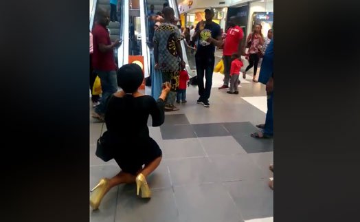 VIDEO: Lady goes 'crazy' after fiancé turns down proposal in public
