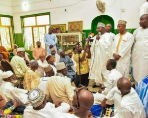 [Photos] Bawumia Prays for "good health at Abossey Okai Mosque