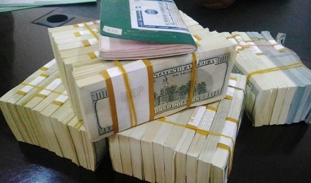 Nigeria: Man under investigation for attempting to travel with $375,000