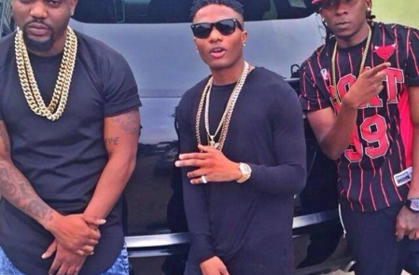 R2bees cannot be signed to Starboy Entertainment - Wizkid