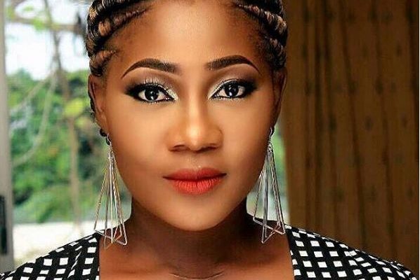 Nigerian Actress Mercy Johnson loses mother