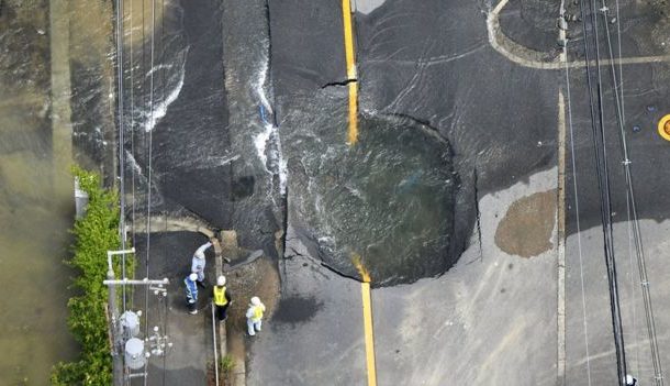 Japan earthquake: Child and two men dead, hundreds injured