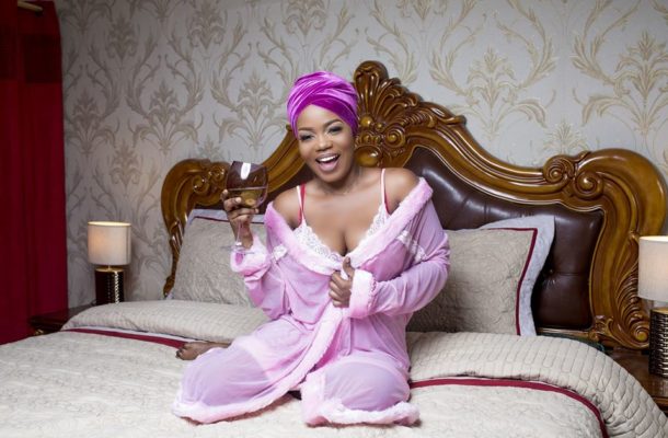 I need a 25-year-old 'side cock' to date - Mzbel