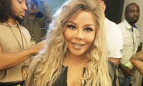 Lil' Kim files for bankruptcy amid $4 million debt