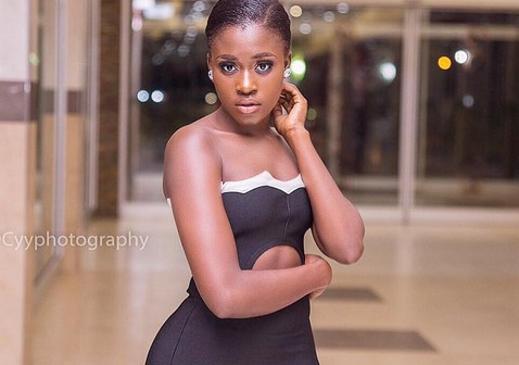 I have no tattoo; Lady in leaked sex tape not me - Fella Makafui cries