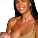 Breastfeeding model causes stir on catwalk