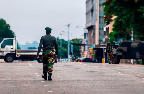 Zimbabwe election: Shops shut in Harare as army patrols