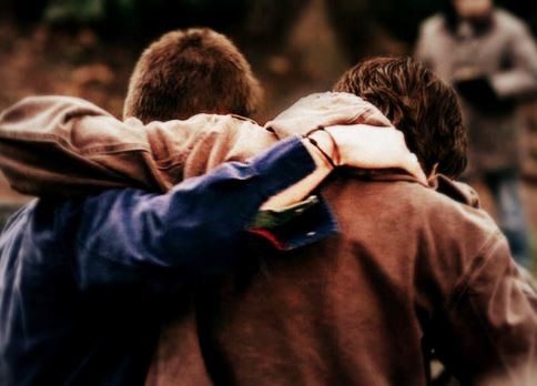New study shows that 'men are more satisfied by ‘bromances’ than their romantic relationships'