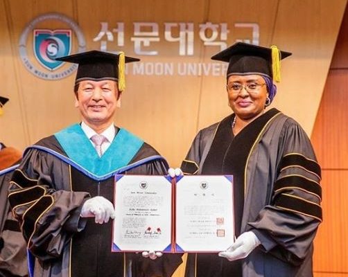 Nigeria's first lady, Aisha Buhari receives honorary doctorate degree from South Korean University