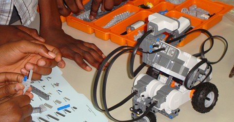 NCA supports robotics team with $5,000