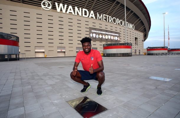 Thomas Partey poses with his plaque on Atletico Madrid’s Walk of Legends