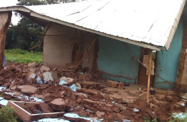 Kumbungu: One Killed,two hospitalized as wild downpour pull down houses