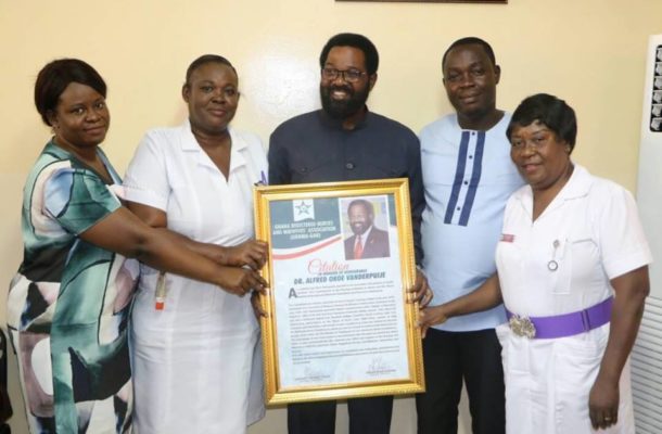 Hon. Vanderpuye honoured by Nurses in Accra