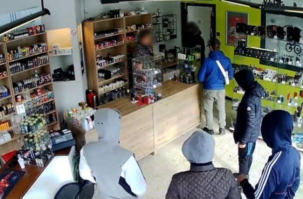 Shop owner asks robbers to come back later if they want more money, they listen, get arrested