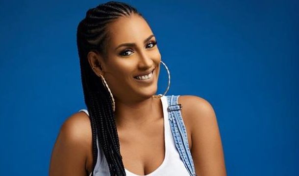 Juliet Ibrahim grabs another mystery Nigerian man; shows off goodies she woke up to