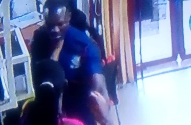 Angry GN Bank customer assaults Policeman over savings