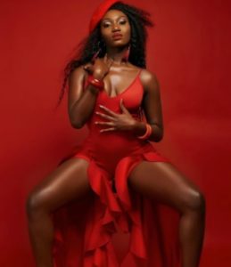 VIDEO: Wendy Shay snubs Presenter in an interview