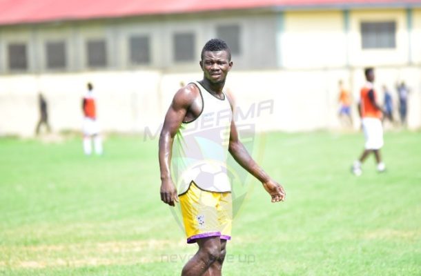 Midfielder Kwasi Donsu signs new three-year deal with Medeama SC