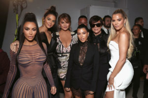 PHOTOS: Kim Kardashian, Victoria Beckham, Chrissy Teigen attend 2018 Peoples’ Choice Awards