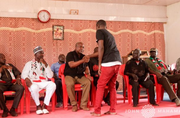 Mahama mourns with late NDC delegate's family