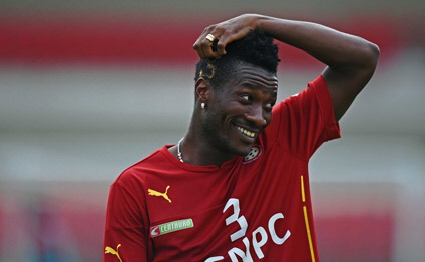 Asamoah Gyan laughs off broke claims; thanks media for the ‘hype’