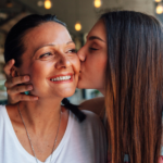 When was the last time you spent time with your mother? - Do this to make your mother live longer, according to a study